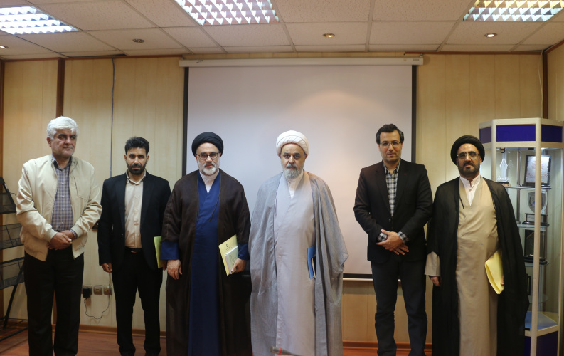 حضور رئیس دانشگاه علوم و معارف قرآن کریم و هیأت همراه در سازمان «سمت»